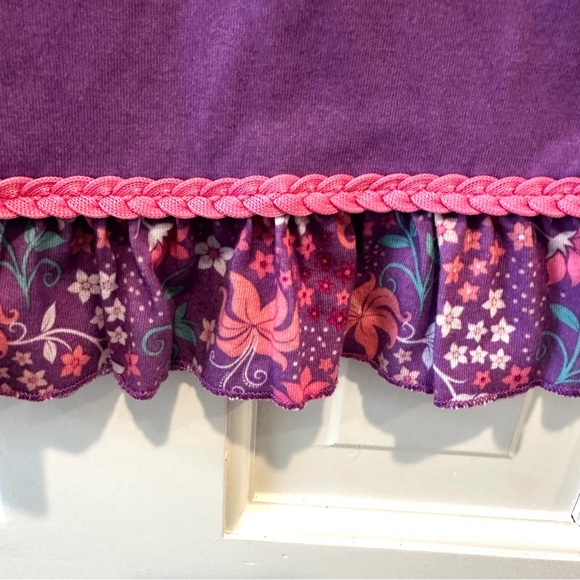 Disney Store Purple Rapunzel Nightgown with Floral Accents - Picture 4 of 9